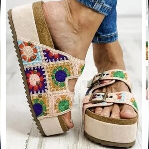 Hey Girl by Corky's, Wannabe Multi Crochet Flatform Sandals size 9